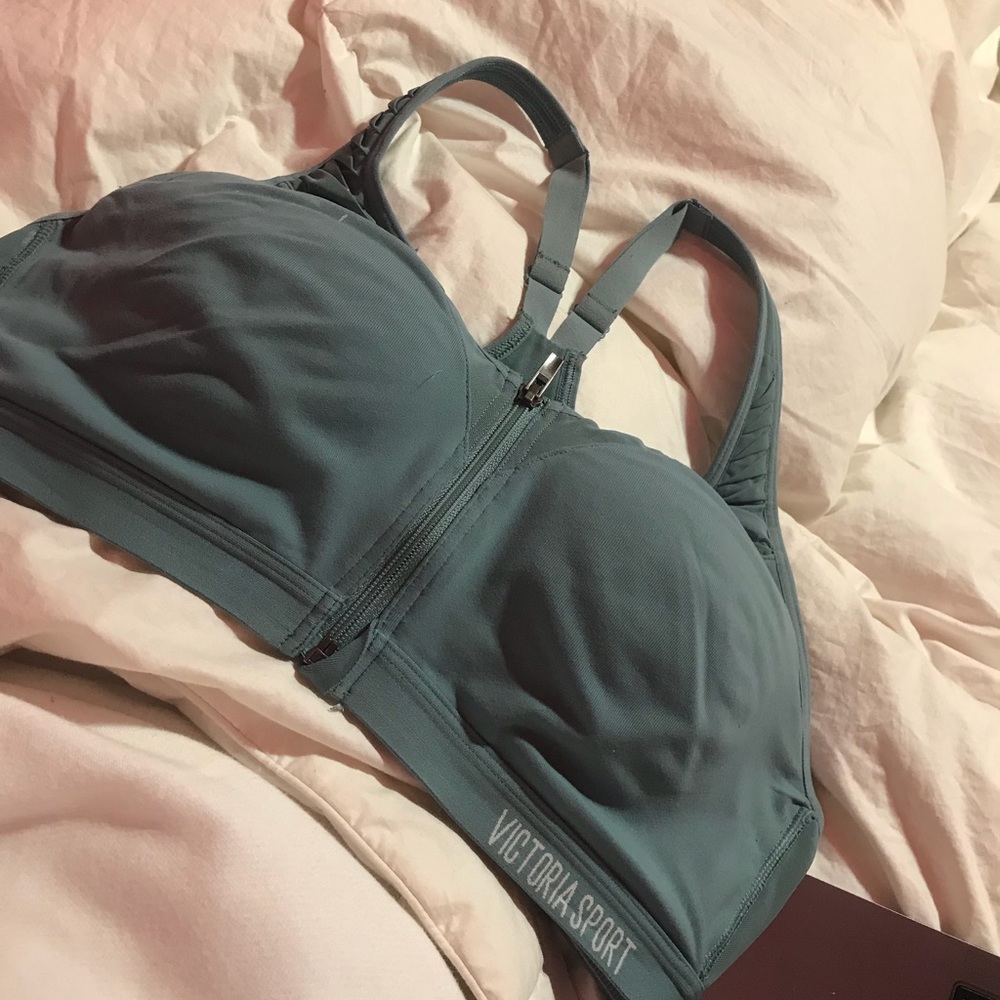ZIP UP VS BRA